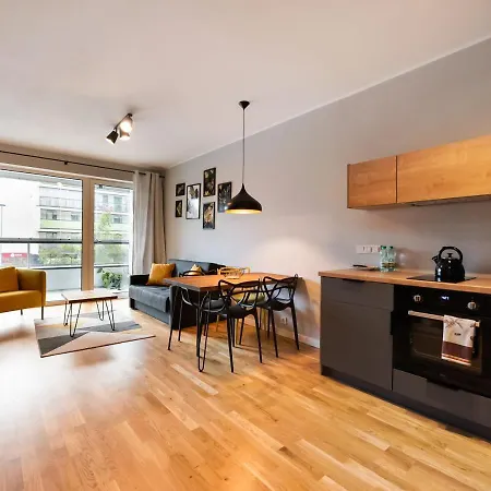 Zoliborz Lemon By Bookinghost Warszawa