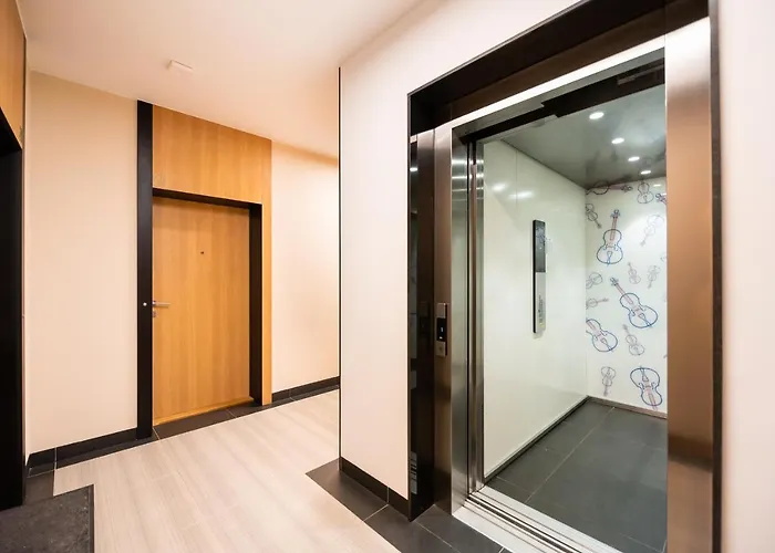 Zoliborz Lemon By Bookinghost *